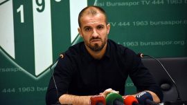 Mustafa Er 3 yıl daha Bursaspor'da
