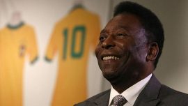 Pele hastaneden taburcu edildi