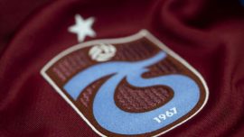 Trabzonspor'da 2 futbolcunun COVID-19 testi pozitif çıktı