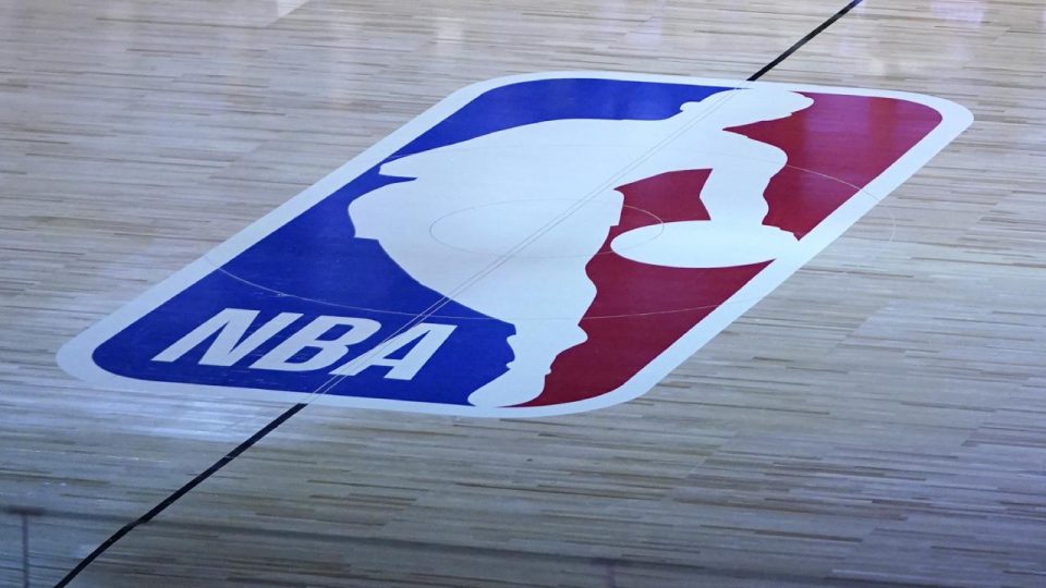 NBA’de Suns, Mavericks ve 76ers yarı finale çıktı