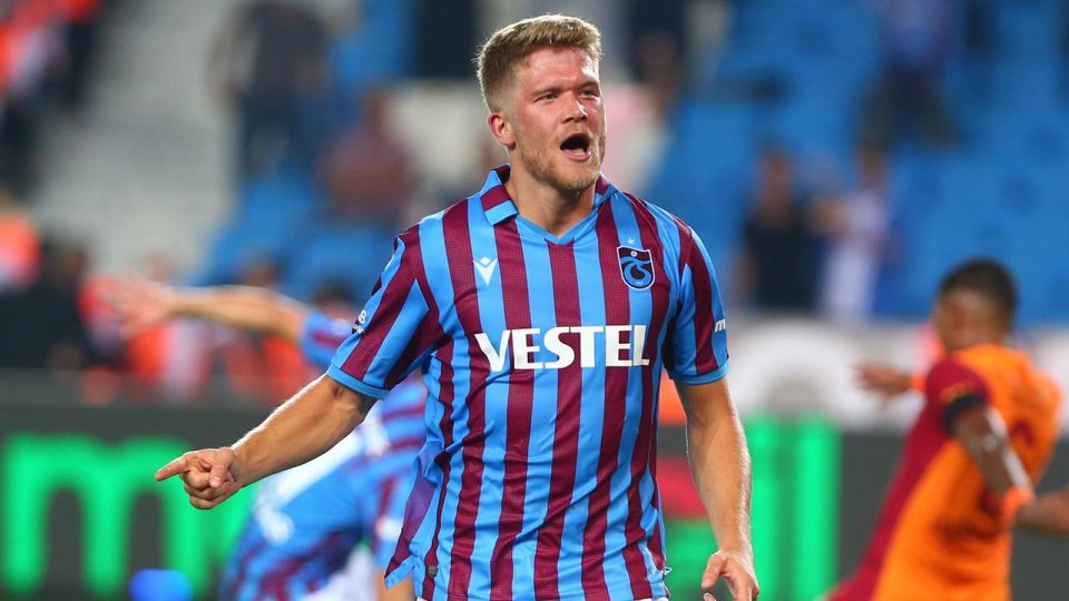 Trabzonspor’da Cornelius çifte mutluluk yaşamak istiyor