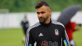 Beşiktaş Rachid Ghezzal'i bekliyor