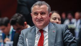 Bakan Osman Aşkın Bak'tan milli para atletler Oğuz Akbulut ve Mikail Al'a tebrik